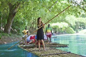 tourist rafting on rio grande river